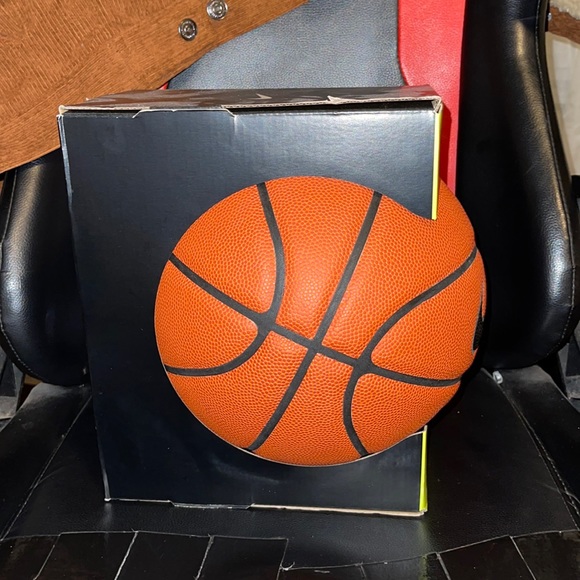 Nike Basketball Ball Elite